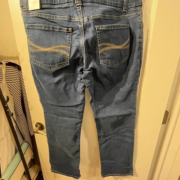 Lee Riders - Indigo Petite Capris - Picture 2 of 3